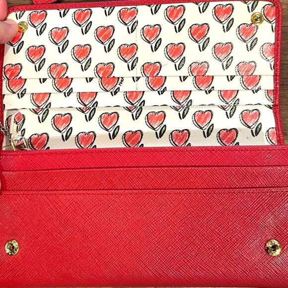 Prada Red Wallet - Full Inclusion - Picture 2 of 8